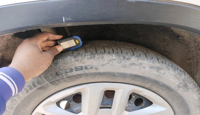 2017 Maruti Vitara Brezza VDI (O), Diesel, Manual, 1,32,523 km, tyre