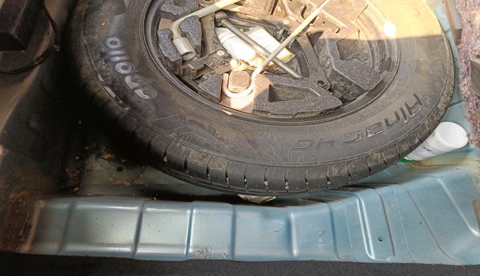 2022 Tata PUNCH ACCOMPLISHED MT, Petrol, Manual, 1,08,602 km, tyre