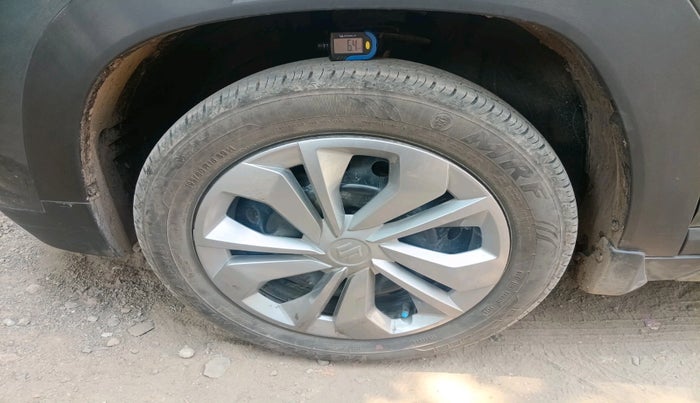 2024 Maruti FRONX DELTA CNG 1.2 MT, CNG, Manual, 8,245 km, tyre