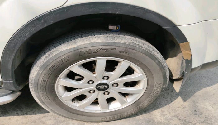 2018 Mahindra XUV500 W9, Diesel, Manual, 50,506 km, tyre