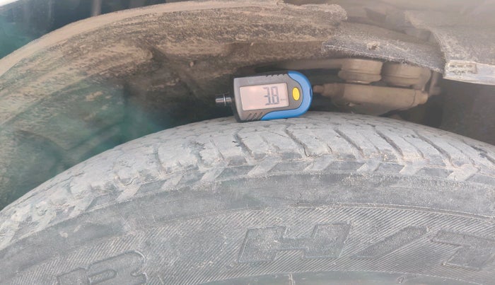 2015 Audi Q5 30 TDI PREMIUM, Diesel, Automatic, 1,06,193 km, tyre