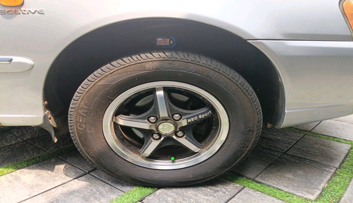 2012 Hyundai Accent GLE, Petrol, Manual, 1,36,157 km, tyre