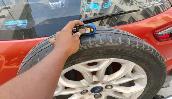 2017 Ford Ecosport TITANIUM 1.5L DIESEL, Diesel, Manual, 1,07,689 km, tyre