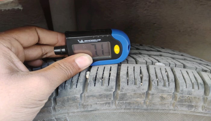 2017 Ford Ecosport TITANIUM 1.5L DIESEL, Diesel, Manual, 1,07,689 km, tyre