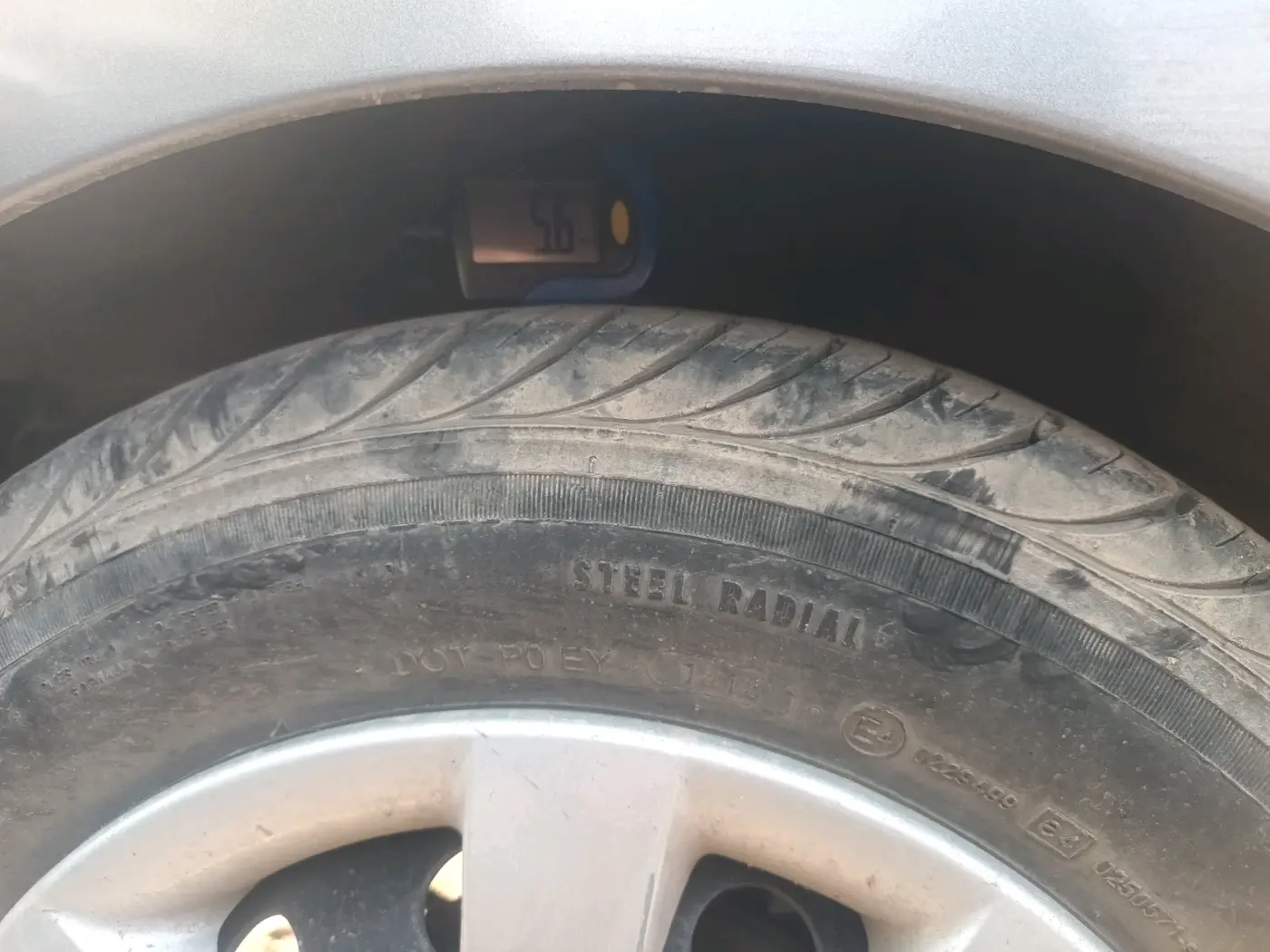 2013 Hyundai Eon MAGNA +, Petrol, Manual, 26,642 km, tyre