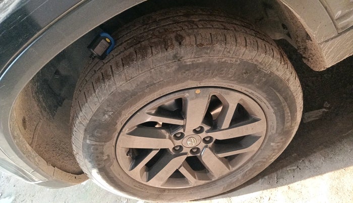 2021 Tata Harrier XZA PLUS 2.0L DARK EDITION, Diesel, Automatic, 57,548 km, tyre