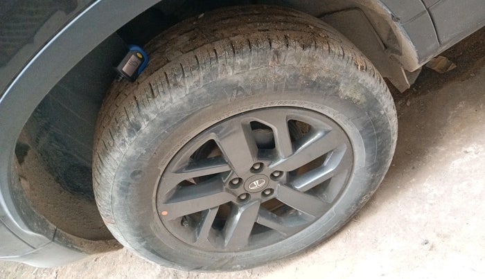 2021 Tata Harrier XZA PLUS 2.0L DARK EDITION, Diesel, Automatic, 57,548 km, tyre