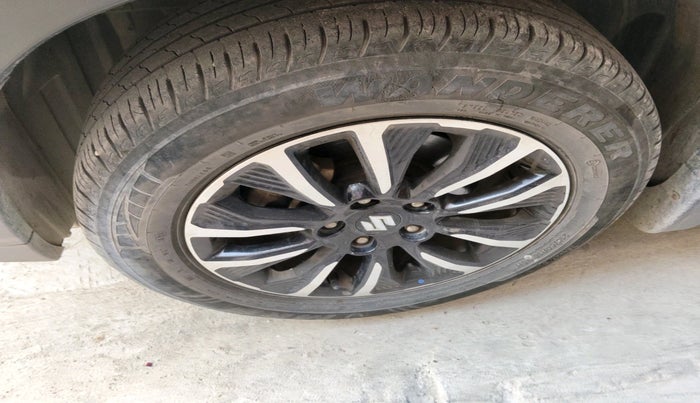 2020 Maruti Vitara Brezza ZXI PLUS AT SHVS, Petrol, Automatic, 47,537 km, tyre