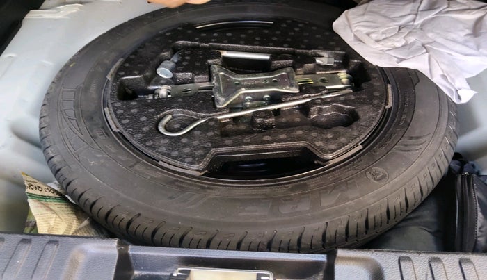 2020 Maruti Vitara Brezza ZXI PLUS AT SHVS, Petrol, Automatic, 47,537 km, tyre