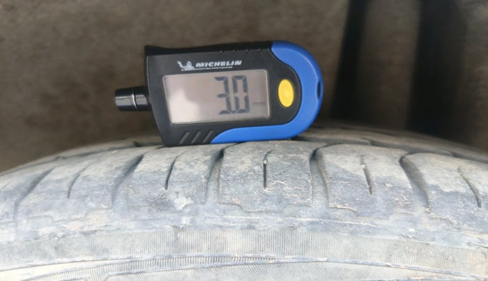 2016 Maruti Ciaz ZXI+ AT, Petrol, Automatic, 86,117 km, tyre