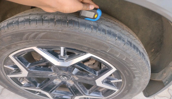 2025 Tata Safari Accomplished Plus AT, Diesel, Automatic, 11,657 km, tyre