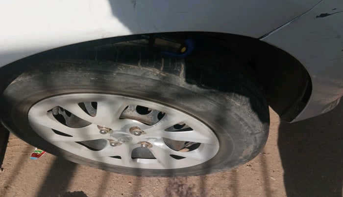 2017 Hyundai Grand i10 MAGNA U2 1.2 CRDI, Diesel, Manual, 73,664 km, tyre