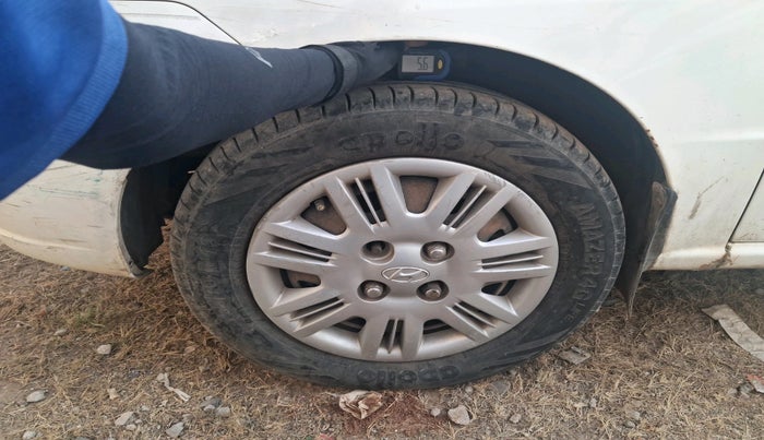 2011 Hyundai Santro Xing GLS, CNG, Manual, 72,775 km, tyre