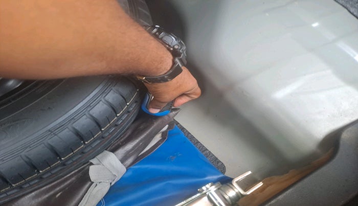 2016 Honda City 1.5L I-VTEC V MT, Petrol, Manual, 44,969 km, tyre