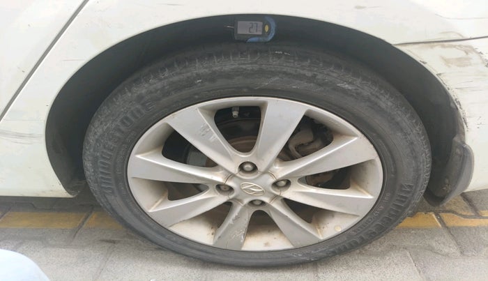 2013 Hyundai Verna FLUIDIC 1.6 VTVT SX OPT, Petrol, Manual, 65,883 km, tyre