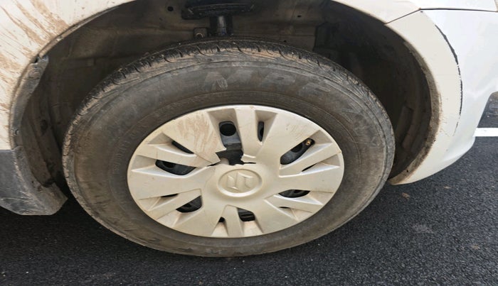 2011 Maruti Swift VXI, Petrol, Manual, 1,11,879 km, tyre