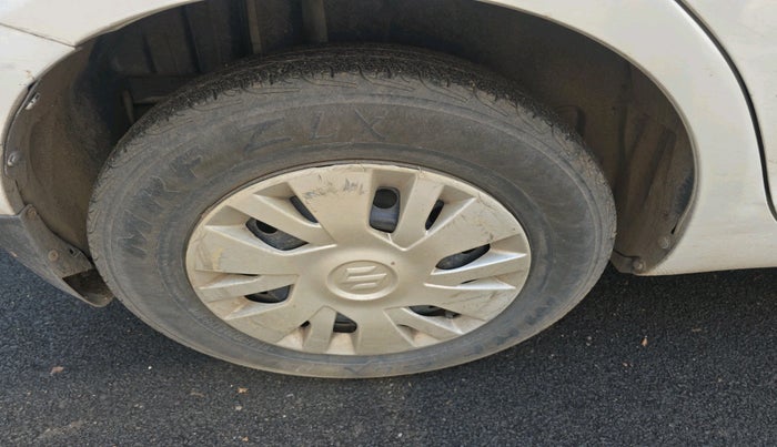 2011 Maruti Swift VXI, Petrol, Manual, 1,11,879 km, tyre