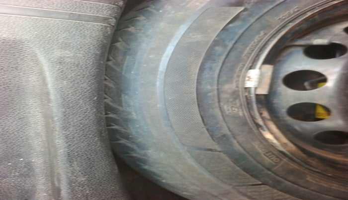 2006 Ford Fusion 1.6 PETROL, Petrol, Manual, 1,11,276 km, tyre