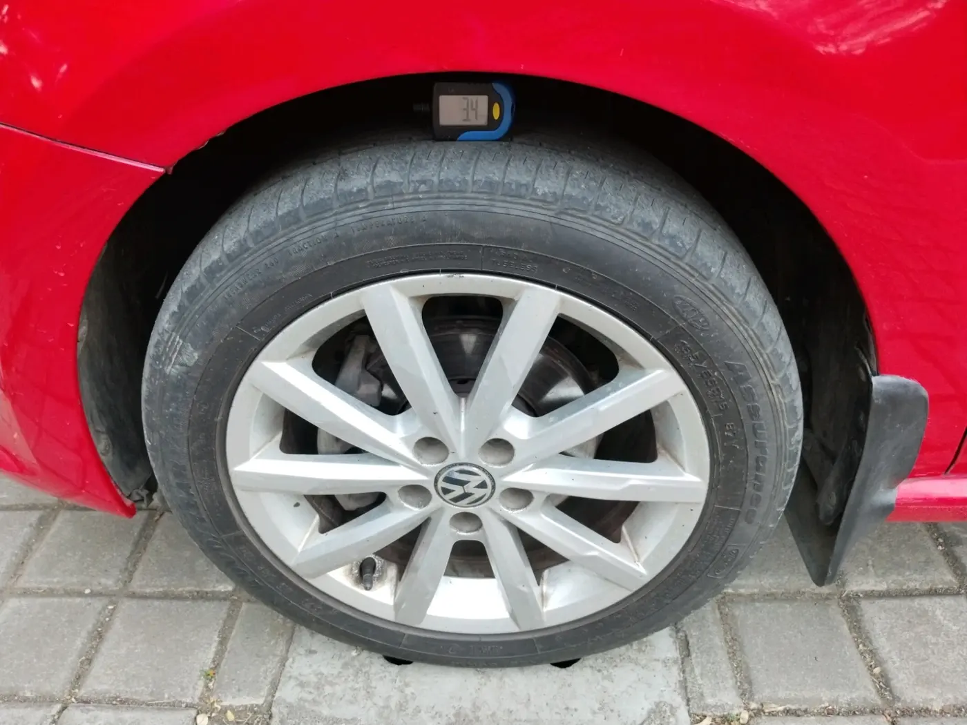 2017 Volkswagen Polo GT TSI AT, Petrol, Automatic, 53,248 km, tyre