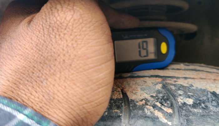 2017 Maruti Dzire VDI, Diesel, Manual, 91,355 km, tyre