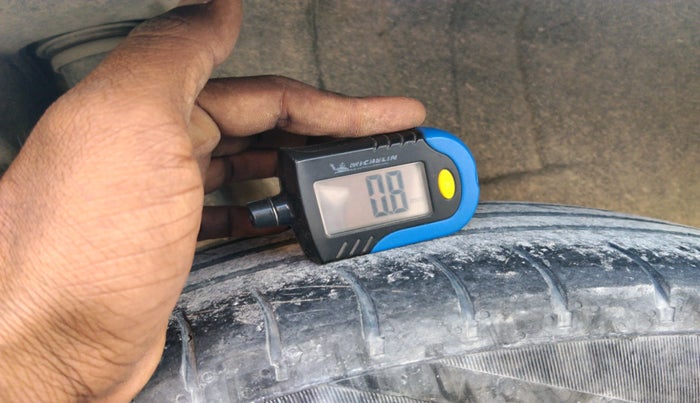 2017 Maruti Dzire VDI, Diesel, Manual, 91,355 km, tyre