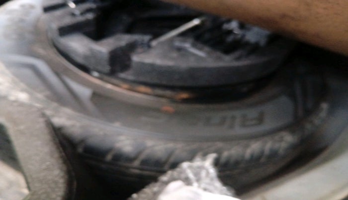 2016 Skoda Rapid 1.5 TDI CR AMBITION PLUS AT, Diesel, Automatic, 1,21,025 km, tyre