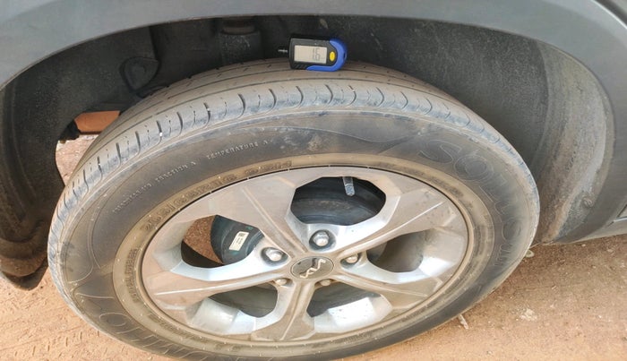 2022 KIA SELTOS HTK PLUS 1.5, Petrol, Manual, 37,500 km, tyre