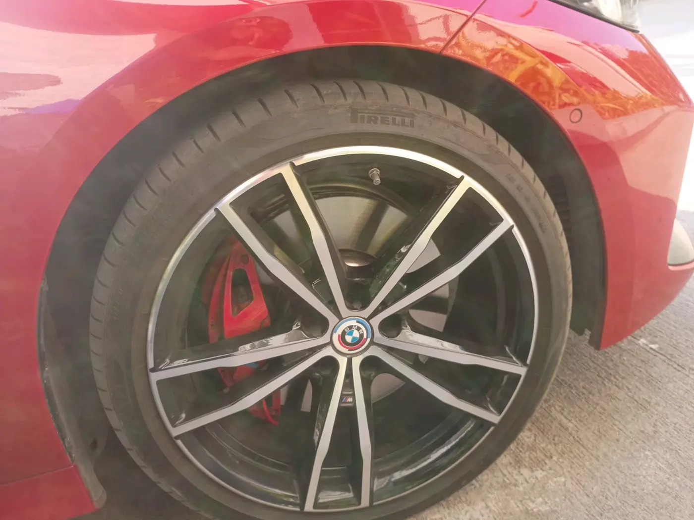 2024 BMW M340i xDrive, Petrol, Automatic, 11,098 km, tyre