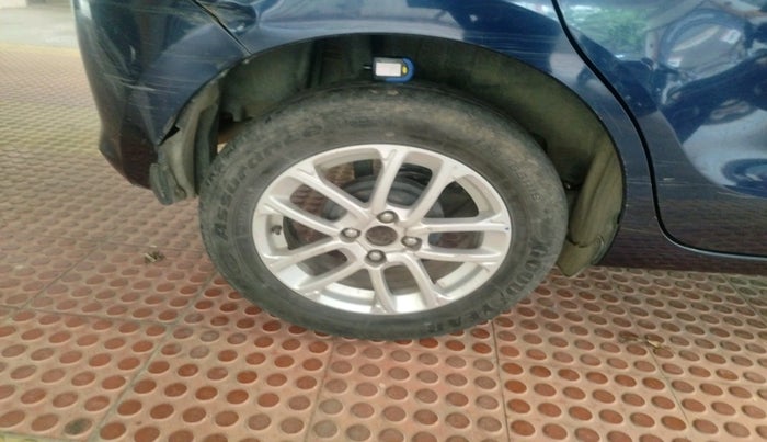 2018 Maruti Swift ZDI AMT, Diesel, Automatic, 1,24,776 km, tyre