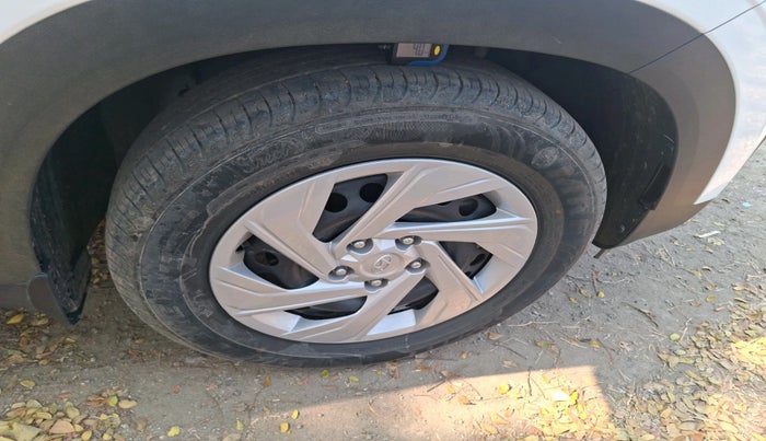 2025 Hyundai Creta E 1.5 DIESEL, Diesel, Manual, 6,179 km, tyre