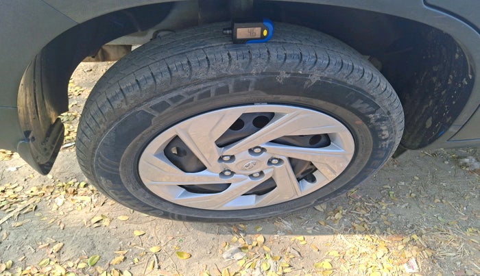 2025 Hyundai Creta E 1.5 DIESEL, Diesel, Manual, 6,179 km, tyre