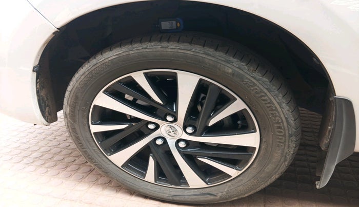 2023 Toyota Innova Crysta 2.4 ZX 7STR, Diesel, Manual, 39,485 km, tyre