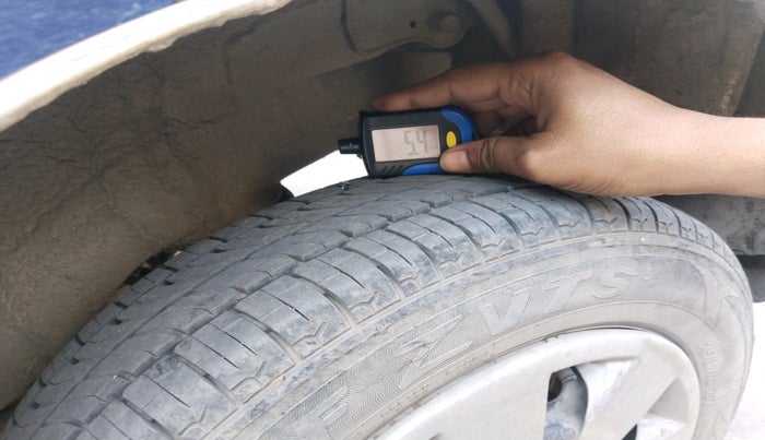 2013 Maruti Wagon R 1.0 LXI CNG, CNG, Manual, 73,344 km, tyre