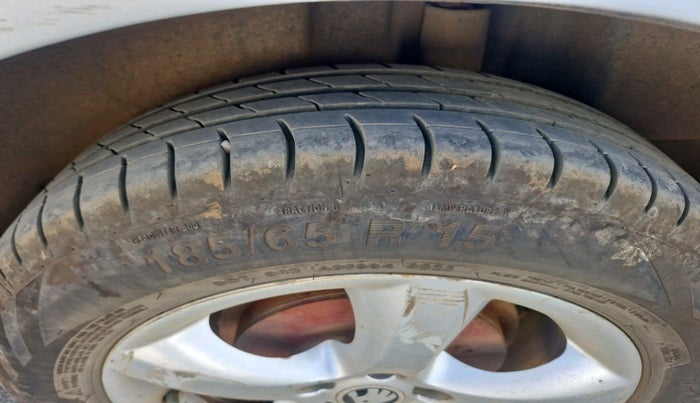 2015 Skoda Rapid 1.5 TDI CR AMBITION PLUS, Diesel, Manual, 91,065 km, tyre