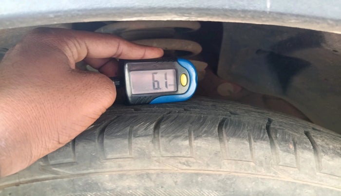 2022 Mahindra XUV300 W6 1.5 Sunroof Diesel, Diesel, Manual, 67,730 km, tyre