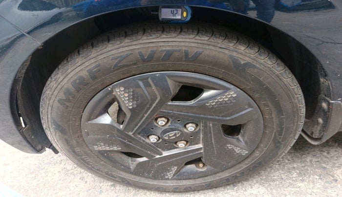 2020 Hyundai GRAND I10 NIOS MAGNA CORPORATE EDITION AMT 1.2 KAPPA VTVT, Petrol, Automatic, 52,374 km, tyre