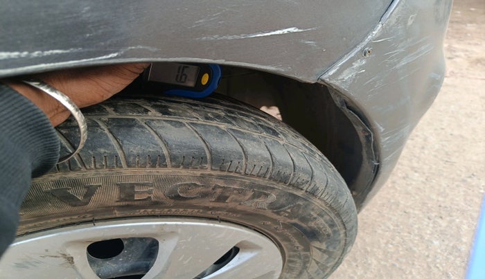 2011 Hyundai i10 MAGNA 1.2, CNG, Manual, 74,740 km, tyre