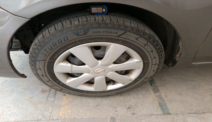 2013 Nissan Sunny XL, Petrol, Manual, 97,280 km, tyre