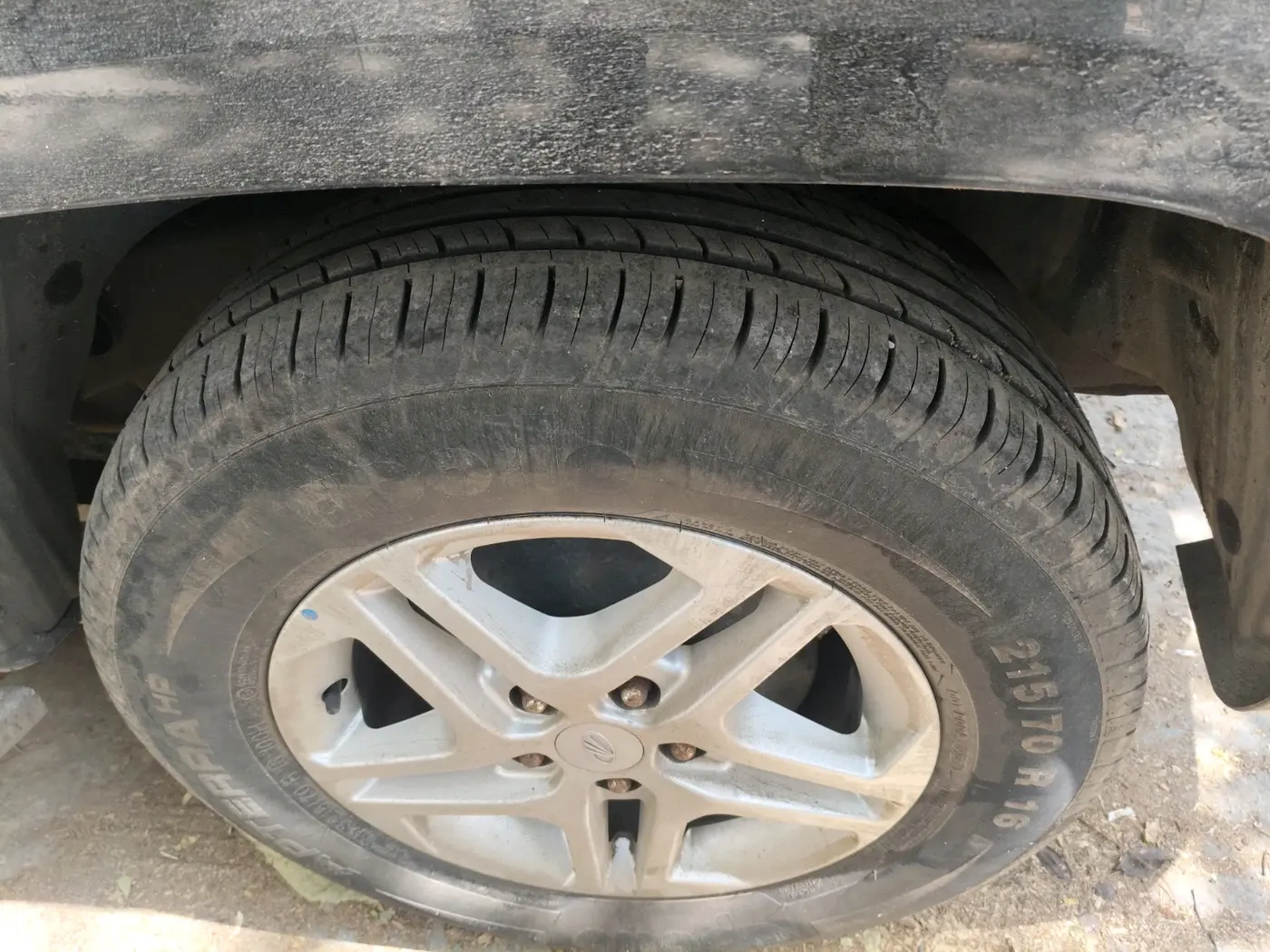 2019 Mahindra TUV 300 PLUS P8, Diesel, Manual, 52,691 km, tyre