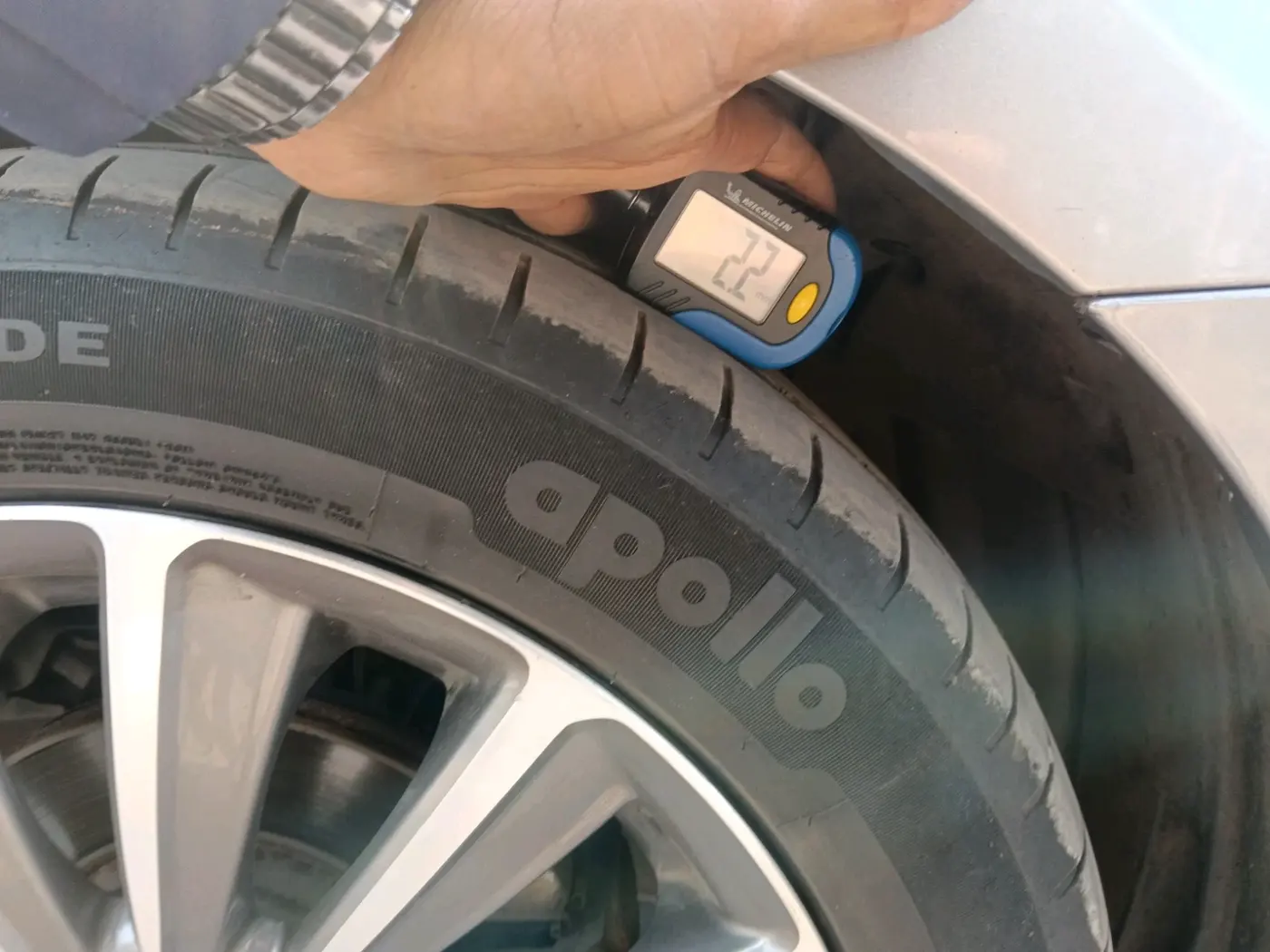 2020 Maruti Ciaz ALPHA  AT 1.5 SHVS PETROL, Petrol, Automatic, 49,516 km, tyre