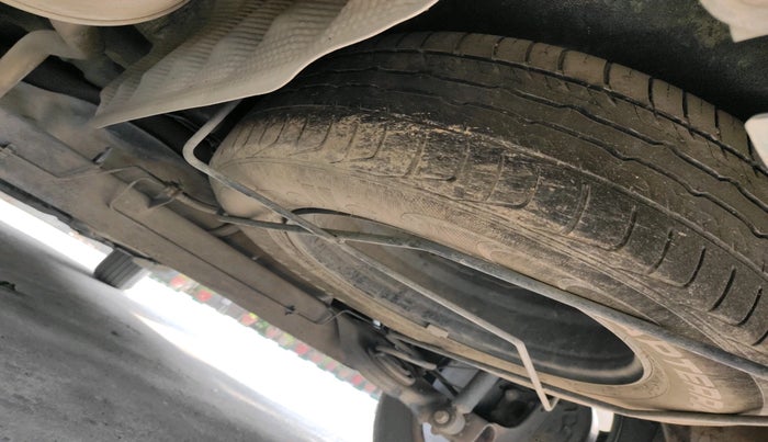 2015 Nissan Terrano XL O (D), Diesel, Manual, 1,67,437 km, tyre