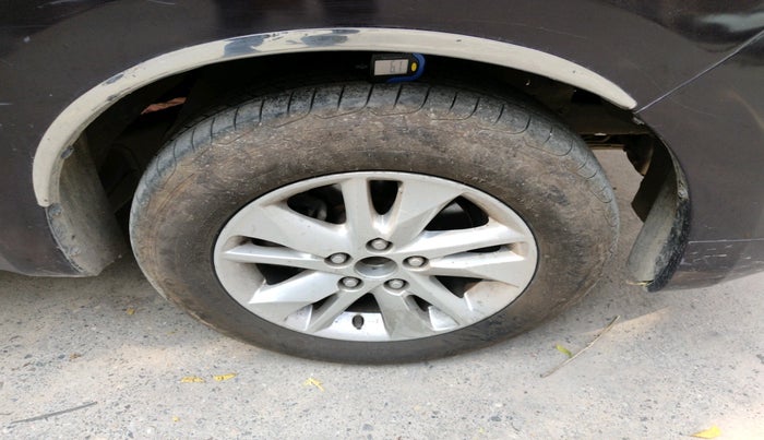 2018 Toyota Innova Crysta 2.4 VX 8 STR, Diesel, Manual, 1,35,447 km, tyre