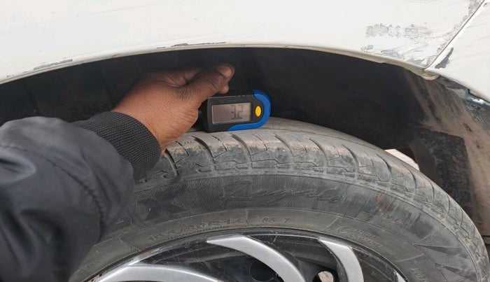 2021 Maruti Swift LXI, Petrol, Manual, 55,355 km, tyre