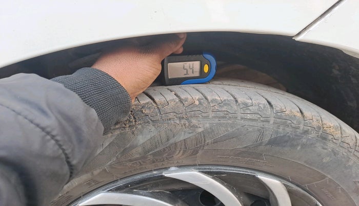 2021 Maruti Swift LXI, Petrol, Manual, 55,355 km, tyre