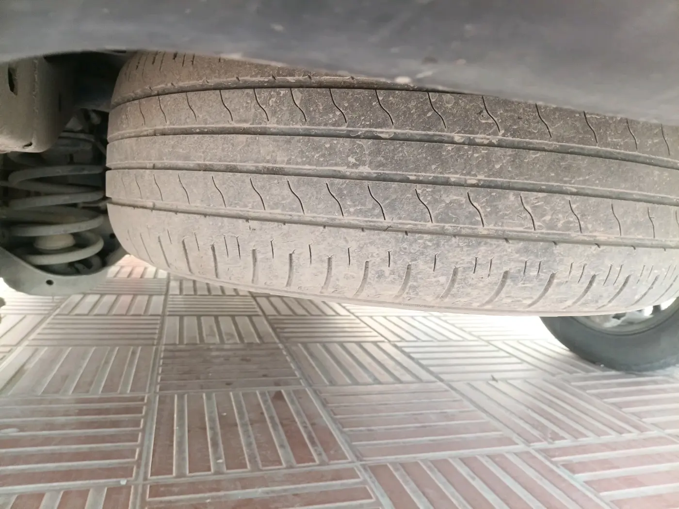 2018 Mahindra MARAZZO M8 7 STR, Diesel, Manual, 1,21,749 km, tyre