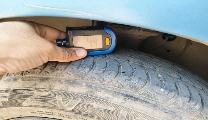 2019 Maruti New Wagon-R VXI 1.2, CNG, Manual, 57,817 km, tyre