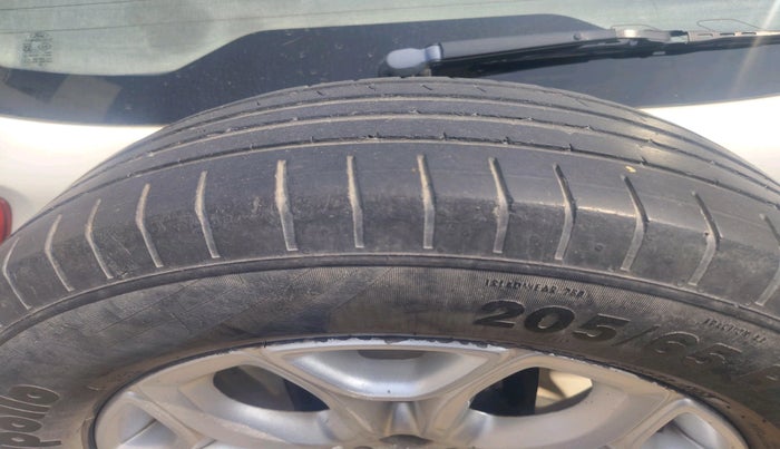 2016 Ford Ecosport TITANIUM 1.5L DIESEL, Diesel, Manual, 1,29,023 km, tyre