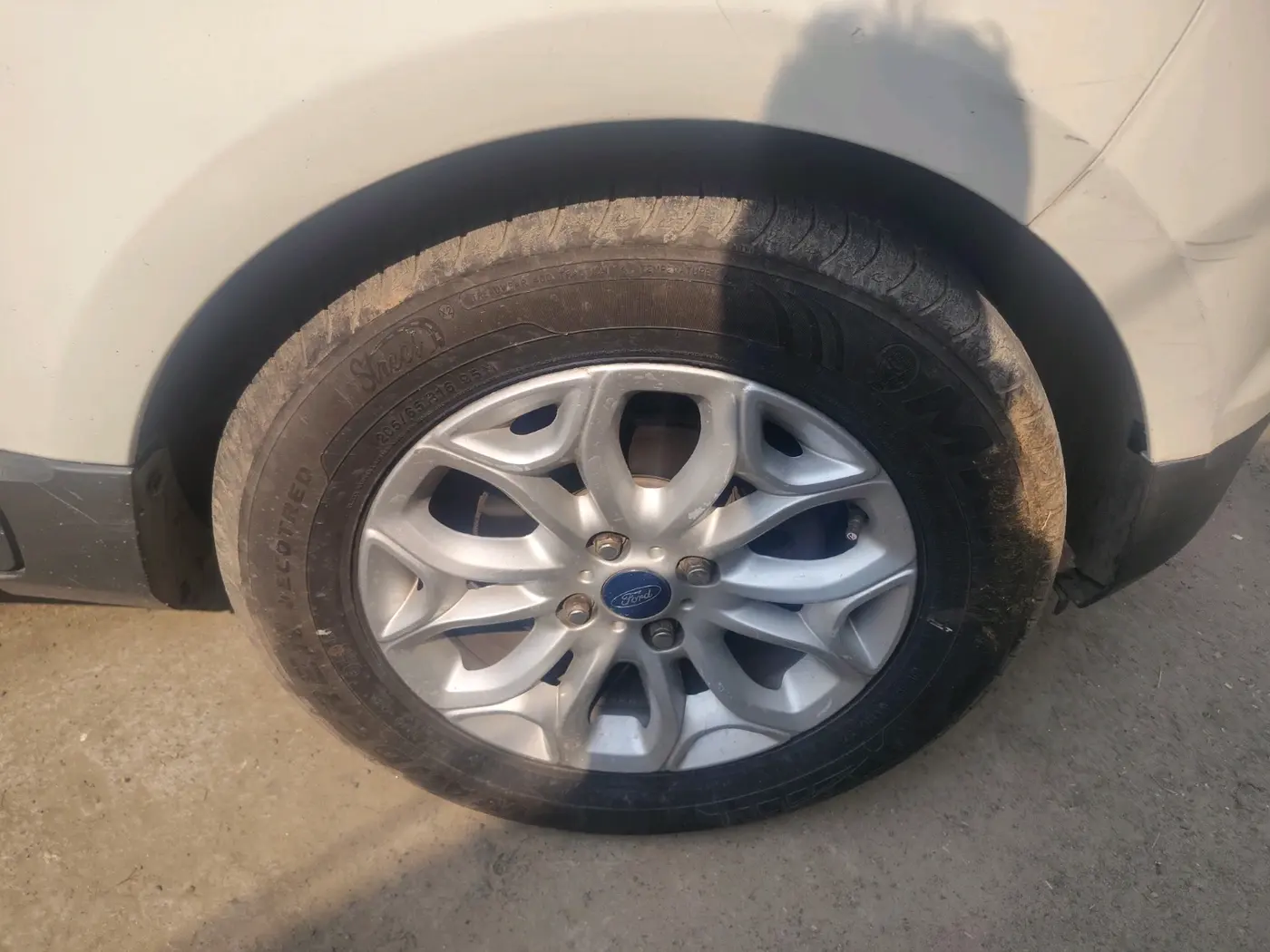 2016 Ford Ecosport TITANIUM 1.5L DIESEL, Diesel, Manual, 1,29,023 km, tyre