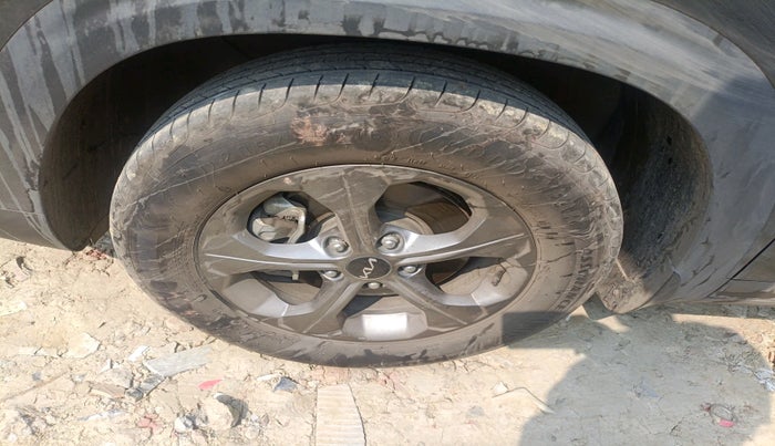 2024 KIA SELTOS  HTK PLUS 1.5 PETROL MT, Petrol, Manual, 20,858 km, tyre