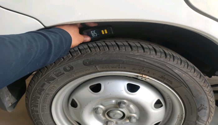 2014 Maruti Alto K10 LXI, Petrol, Manual, 27,151 km, tyre